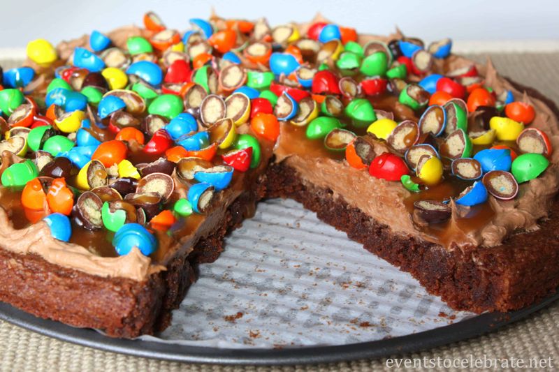 Brownie Pizza With Frosting And Candy Toppings