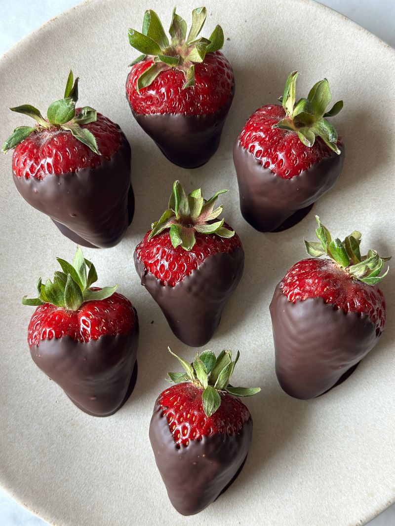 Chocolate-Dipped Strawberries