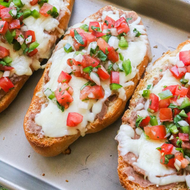 Molletes With Fresh Pico