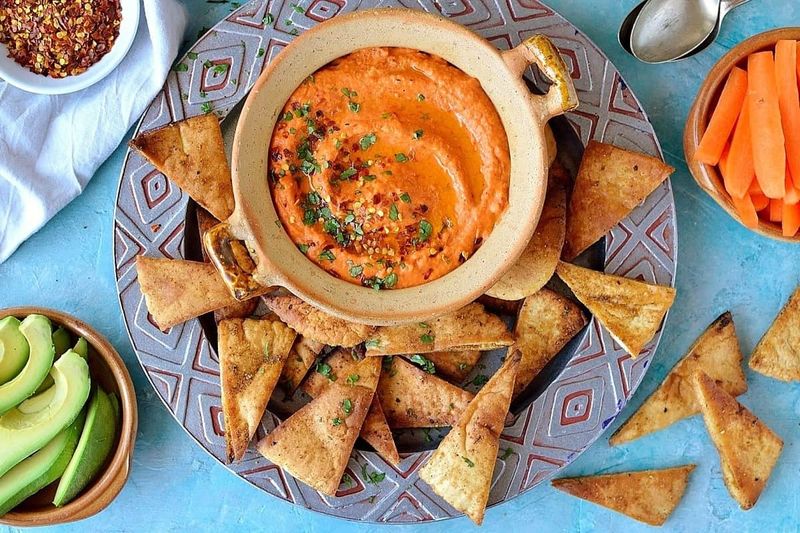 Hummus With Pita Chips