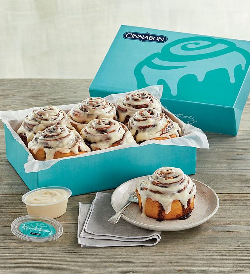 Cinnabon Classic Roll
