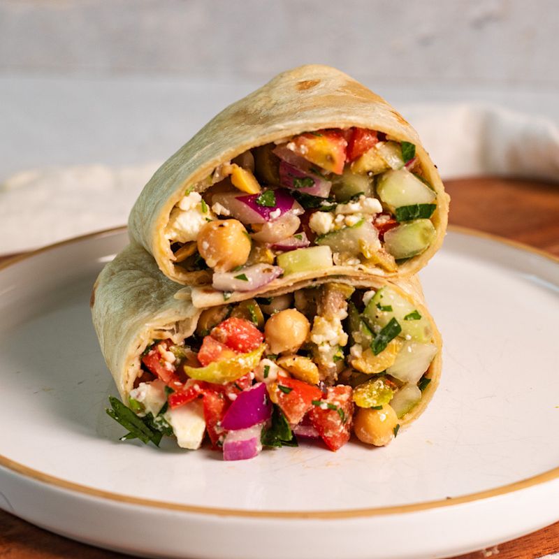 Monday Lunch: Mediterranean Chickpea Wraps