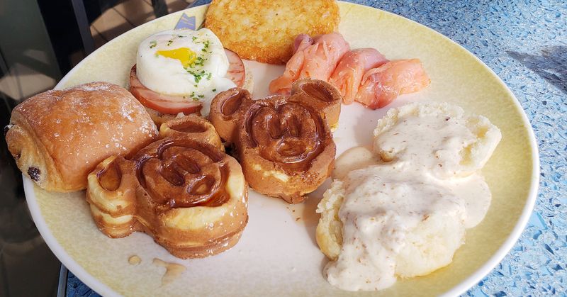 Grab Breakfast Outside The Parks