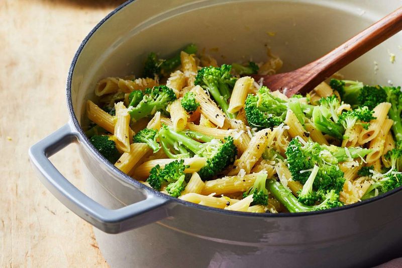 Broccoli And Lemon Whole Wheat Pasta