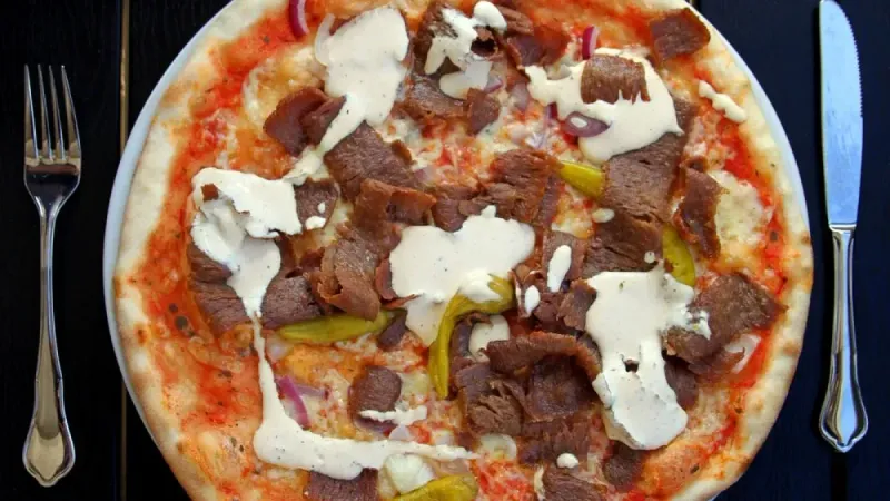 Kebab Pizza – Sweden