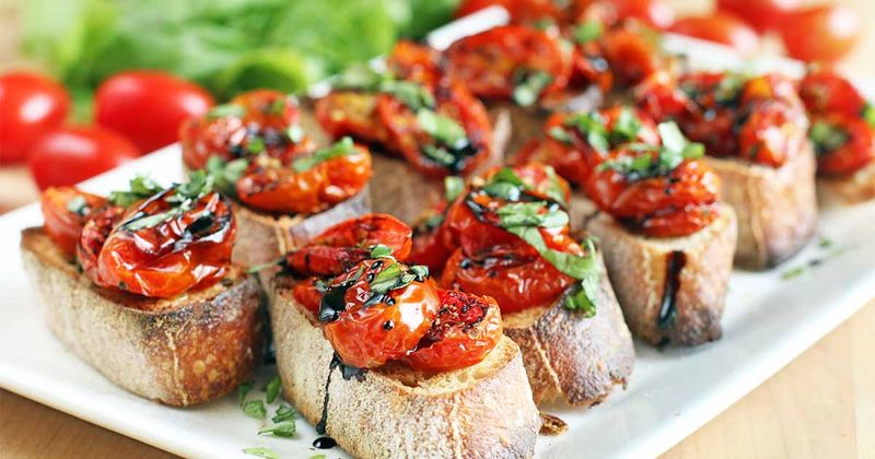 Rapid Roasted Pepper Crostini