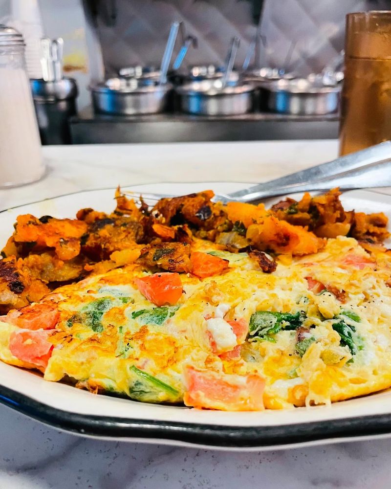 Breakfast Bonanza At B&H Dairy