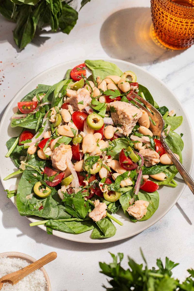Mediterranean Tuna And White Bean Salad