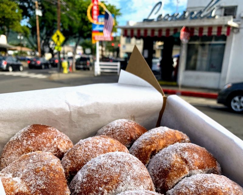 Hawaii - Leonard's Bakery