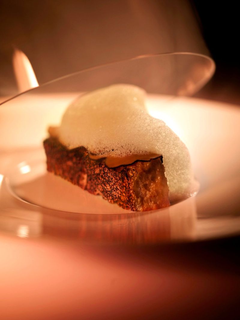 Ultraviolet by Paul Pairet - Truffle Burnt Soup Bread