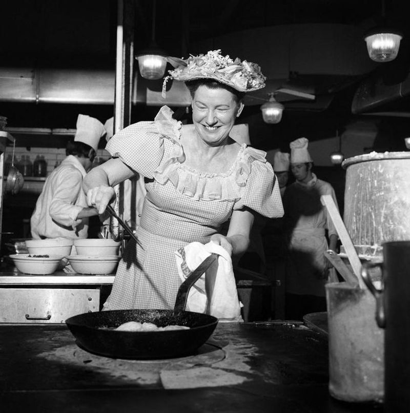 Minnie Pearl's Fried Chicken Challenge