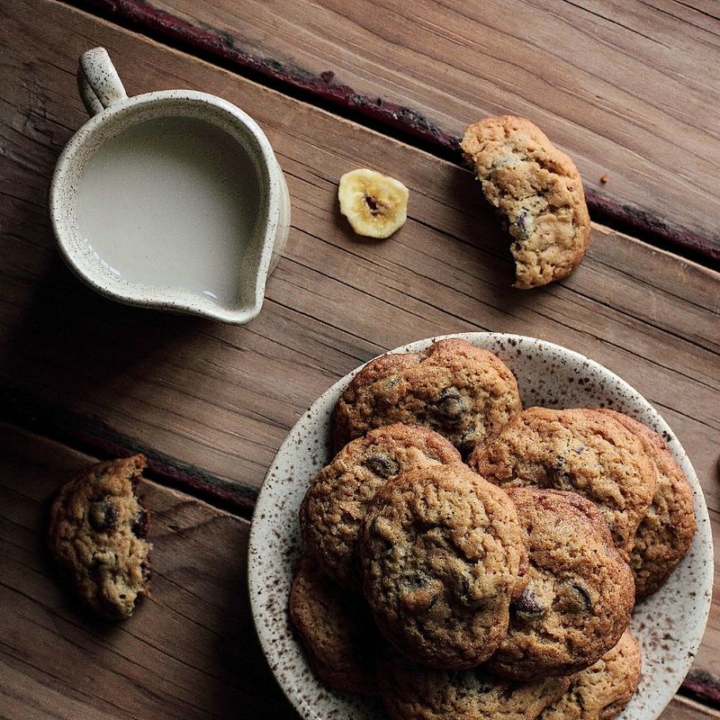 Anxiety-Reducing Oatmeal Banana Cookies