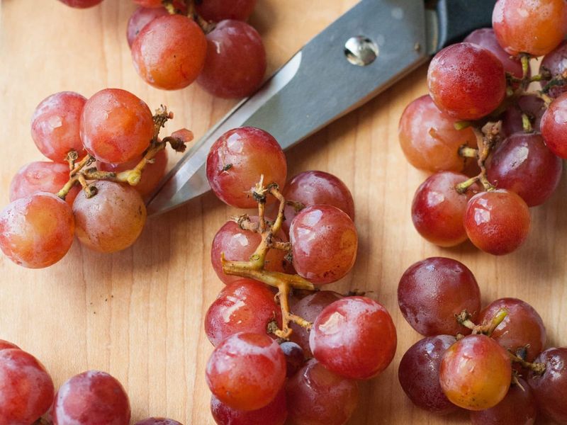 Grapes: Line 'Em Up
