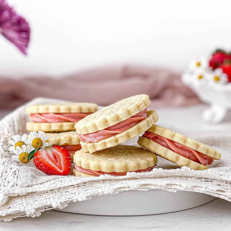 Strawberry Cream Sandwich Cookies