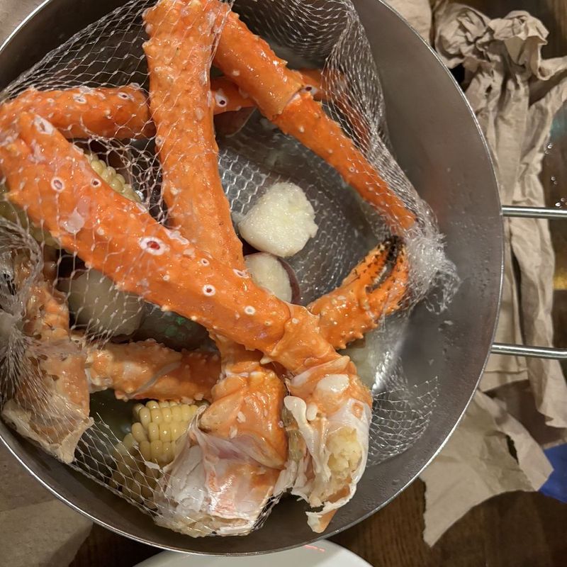 Joe's Crab Shack: The Ocean Called, It Wants Its Dignity Back