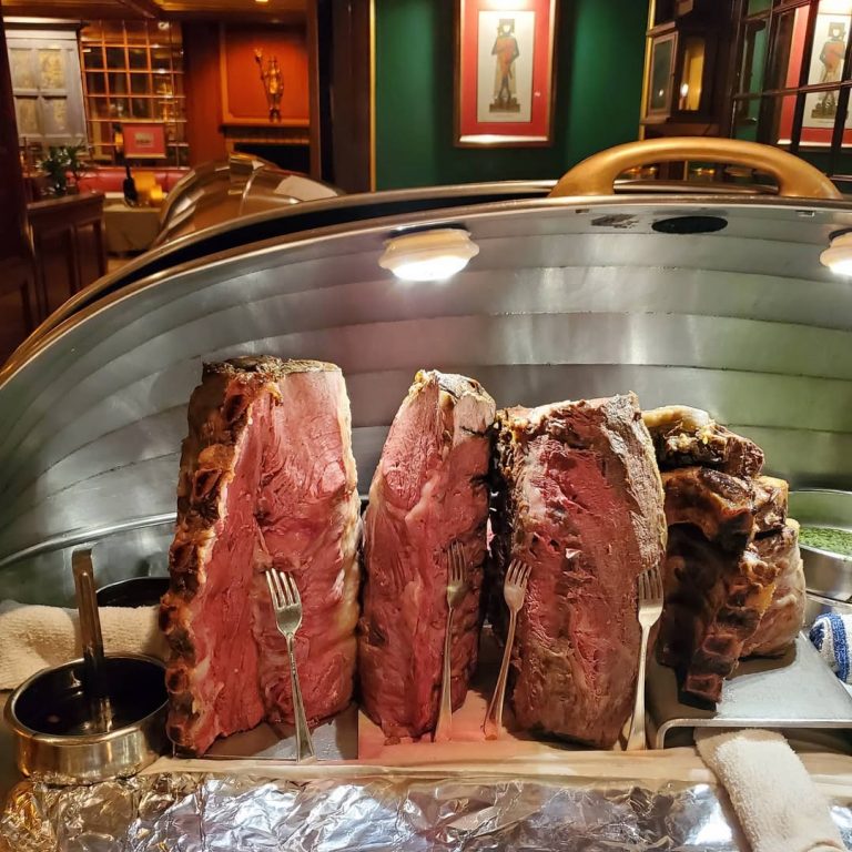 31 Restaurants Serving The Most Amazing Prime Rib, According To The Professionals