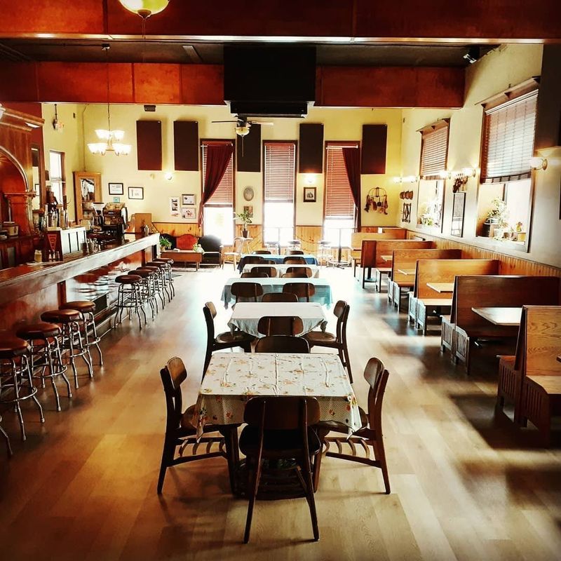 Iowa: Trumpet Blossom Café
