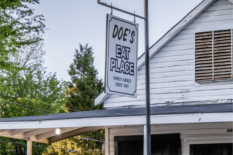 Doe’s Eat Place (Greenville, MS)