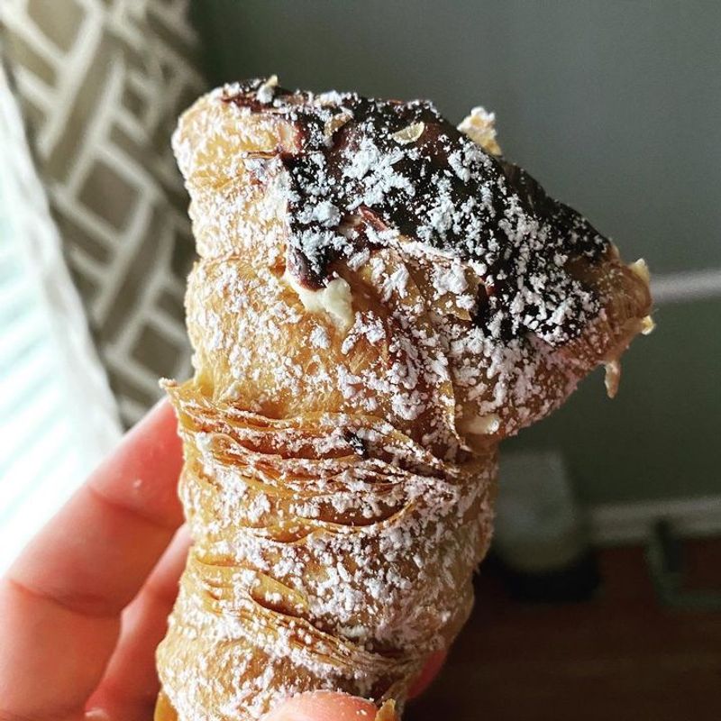 Lala's Hungarian Pastry, New London
