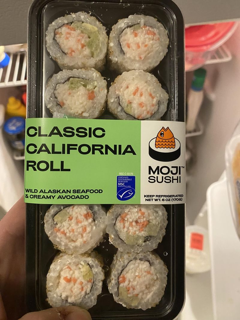 MOJI Sushi Classic California Roll