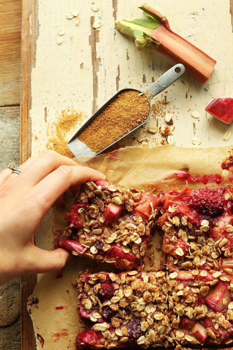 Rhubarb Crumble Bars