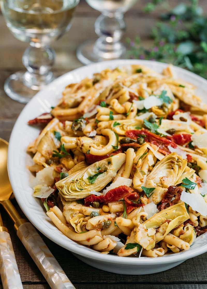 Artichoke And Red Pepper Pasta Salad