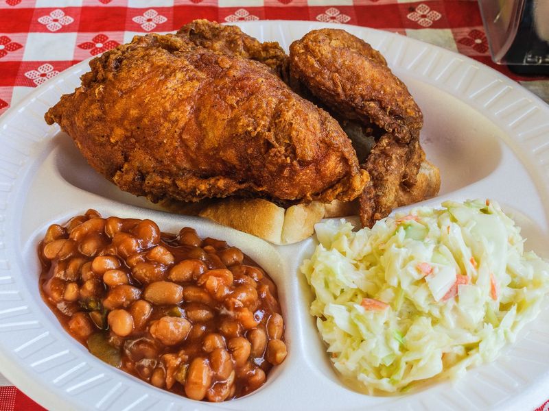 Gus’s World Famous Fried Chicken – Memphis, TN