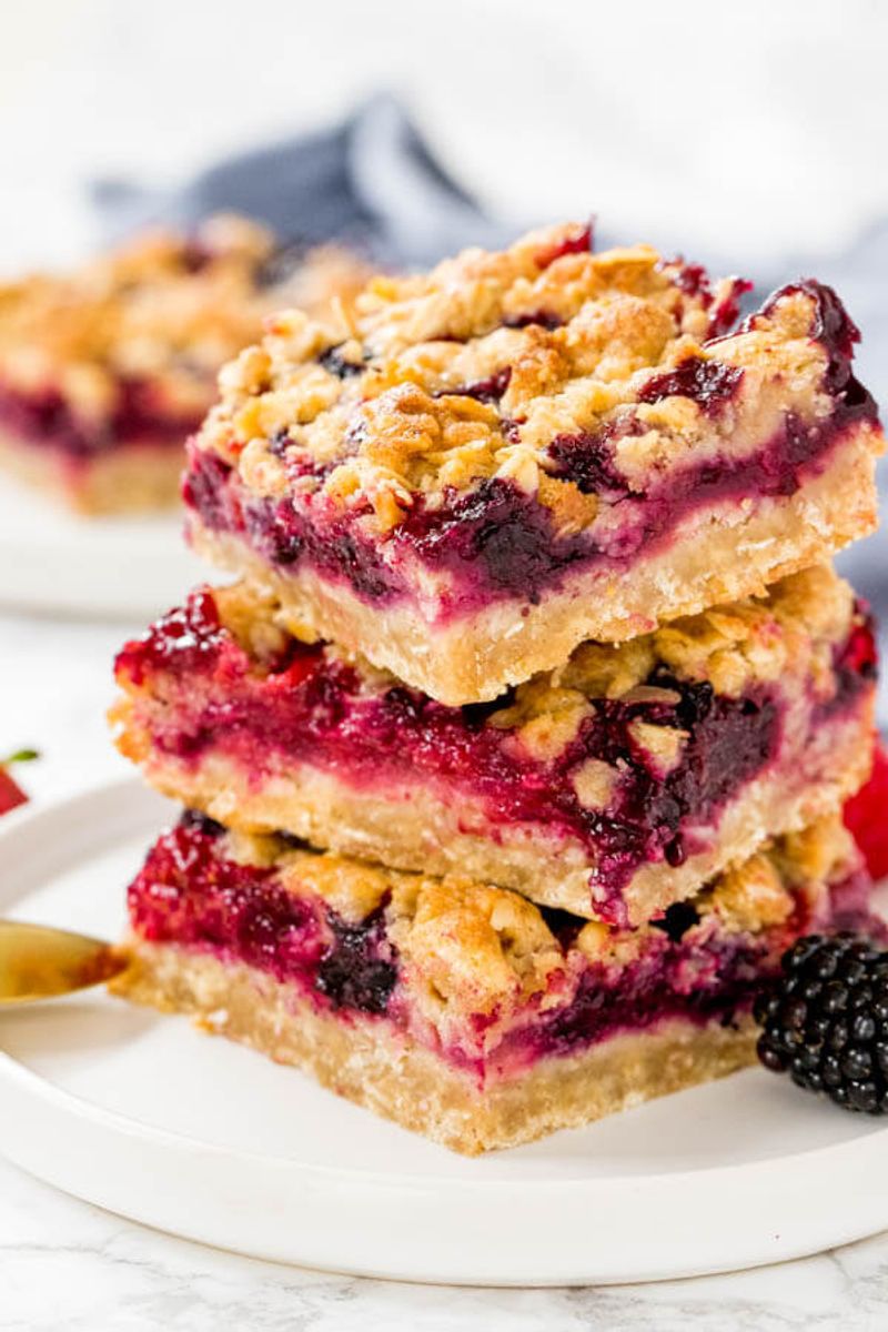 Berry Blast Crumble Bars
