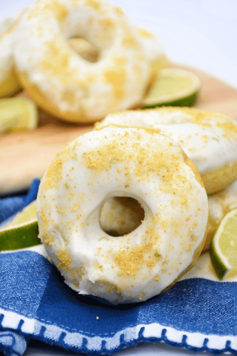 Key Lime Pie Bagel Bombs