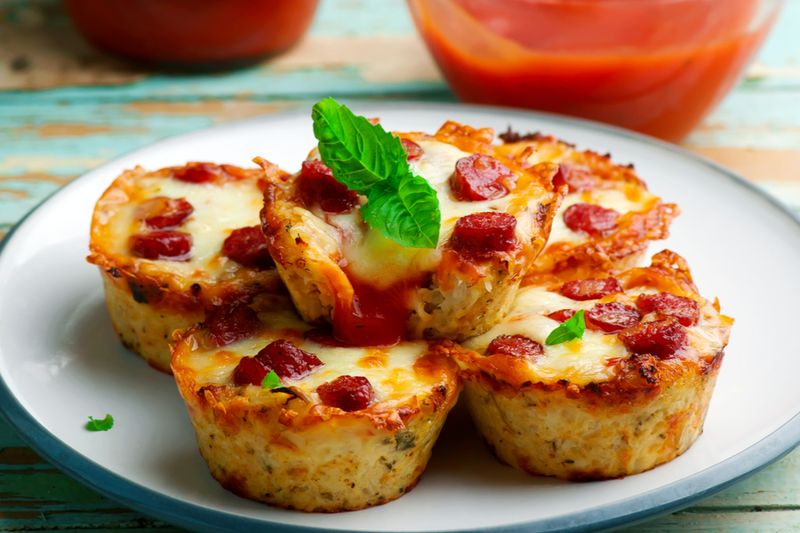 Deep Dish Pizza Muffins