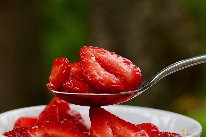 Balsamic Glazed Strawberries