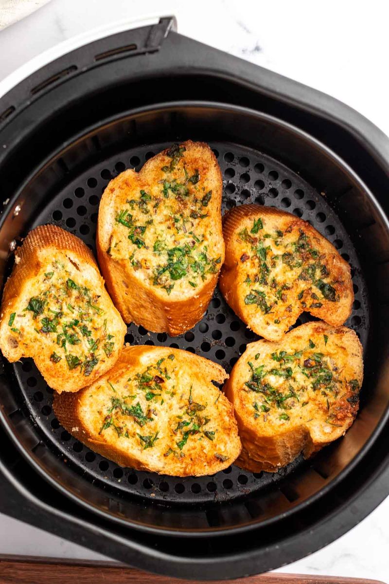 Air Fryer Garlic Bread