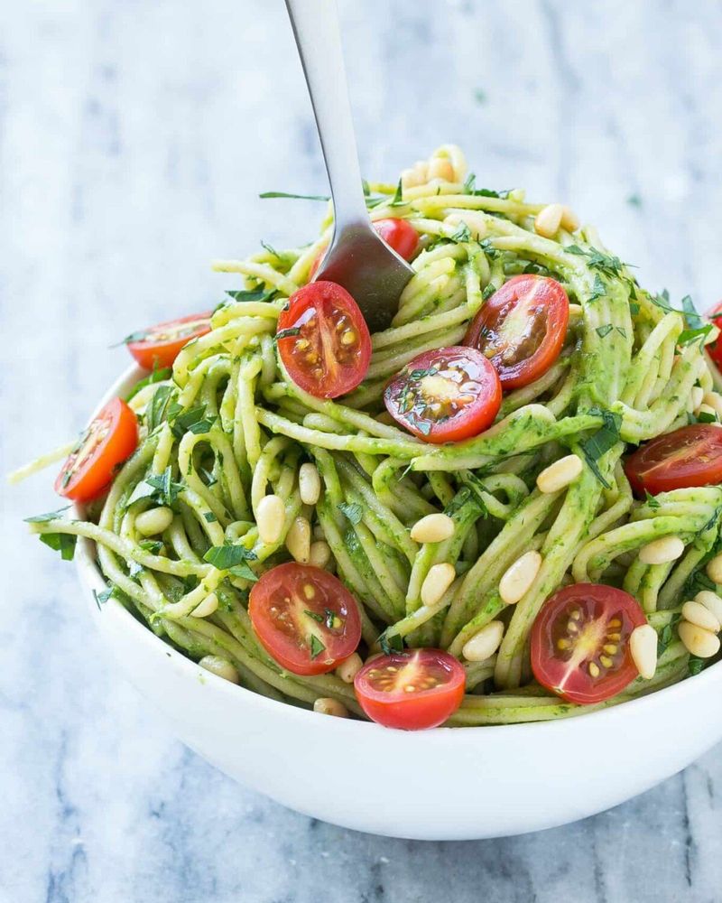 Avocado Spinach Pasta Salad
