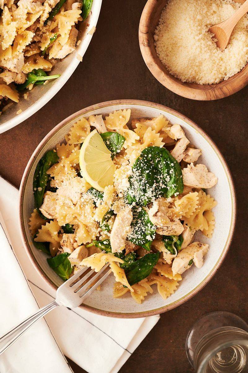 Lemon Garlic Chicken Bowties