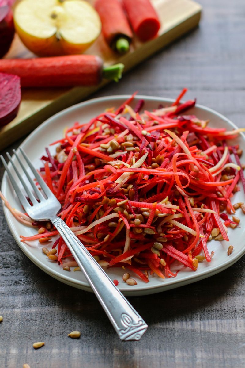 Cleansing Beet And Apple Salad