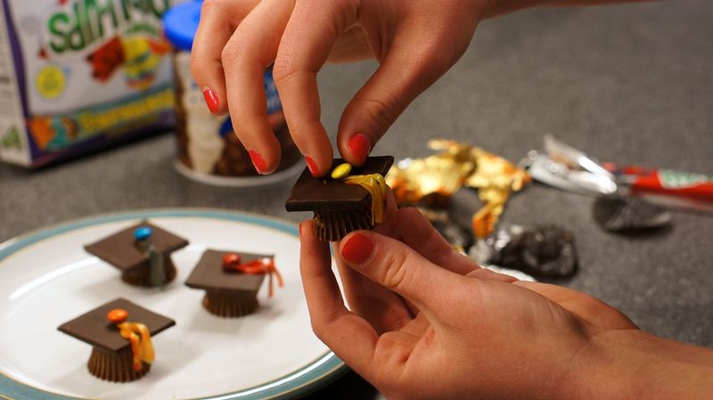 Mortarboard Brownie Bites