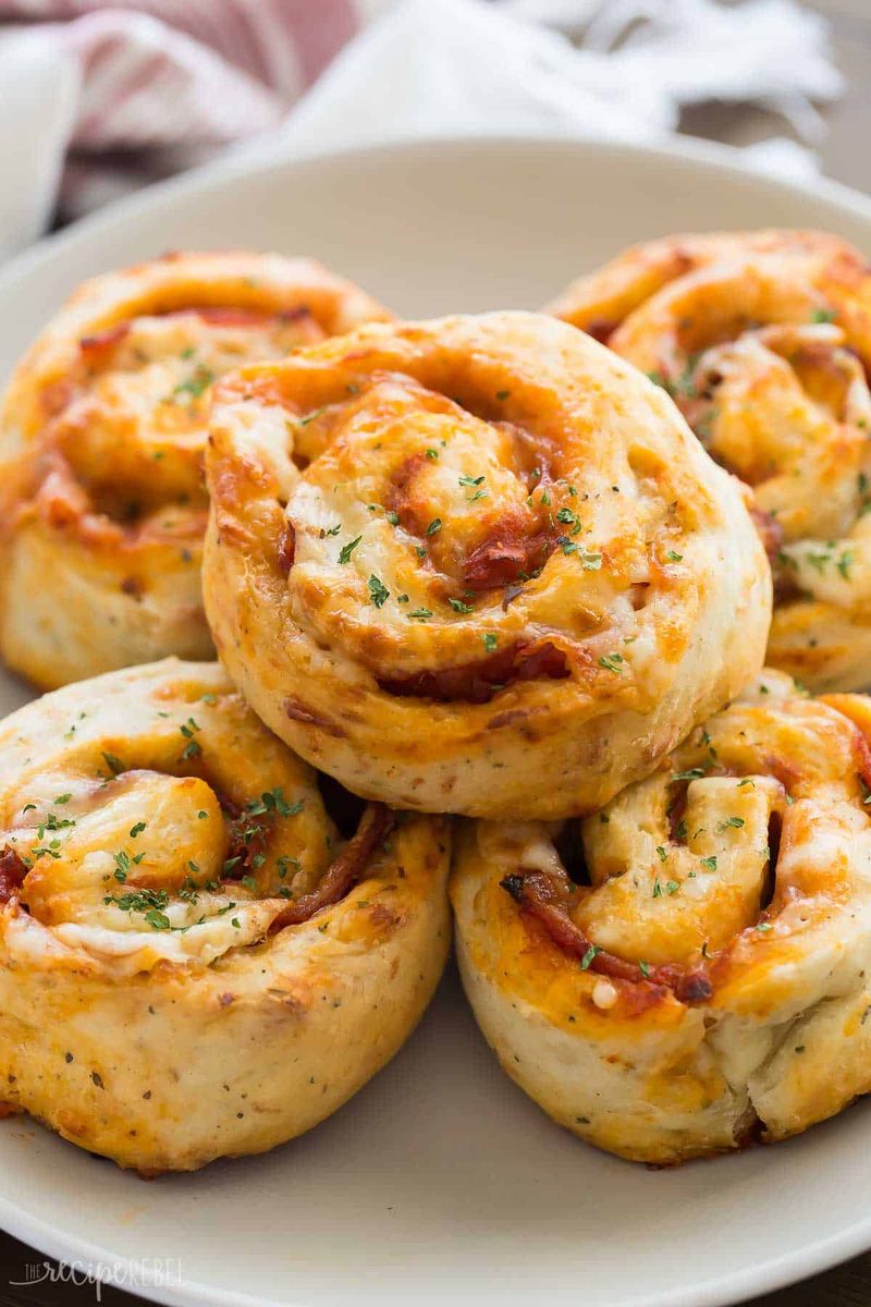 Cheesy Pizza Pinwheels