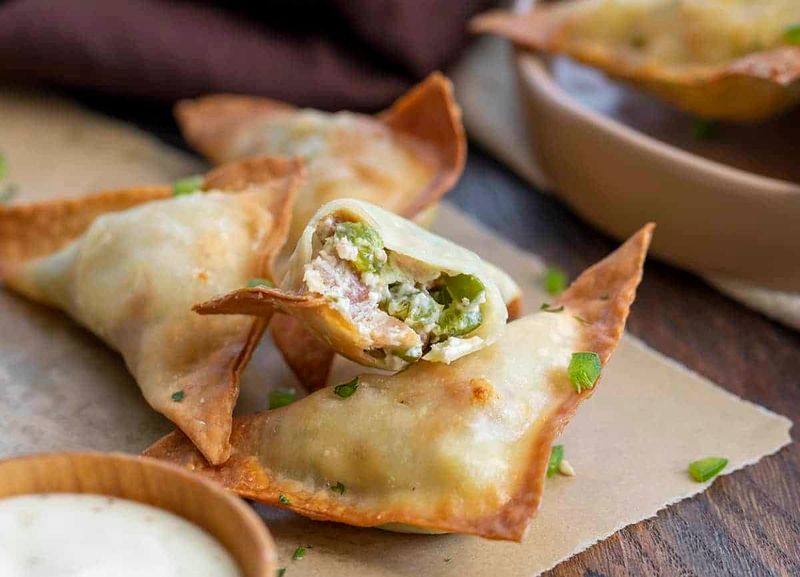 Wonton-Wrapped Jalapeño Poppers