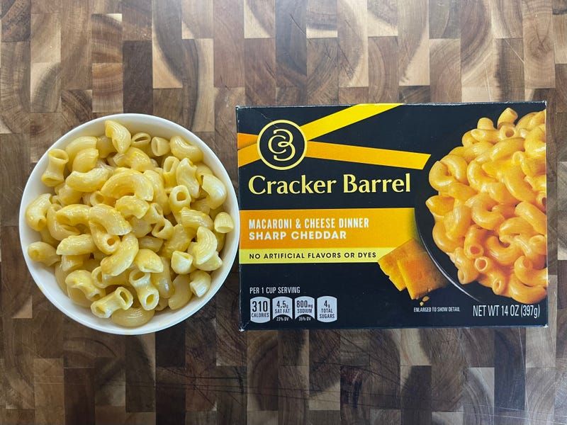 Cracker Barrel Sharp Cheddar Mac & Cheese