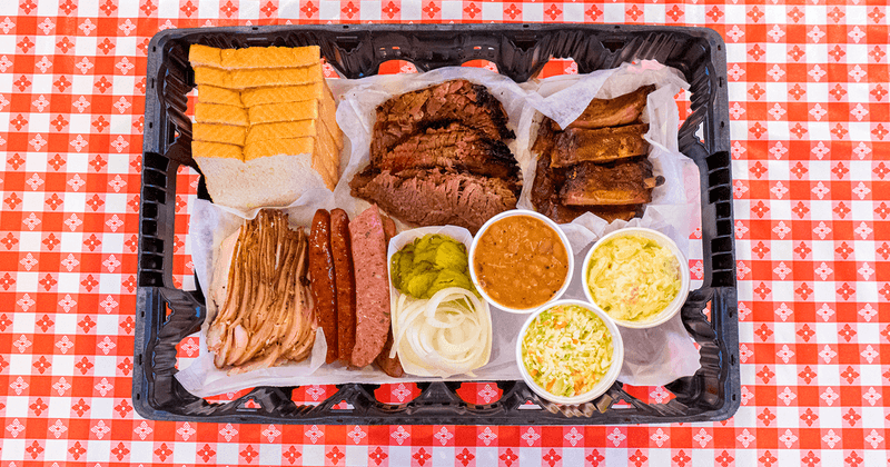 Rudy’s “Country Store” And Bar-B-Q