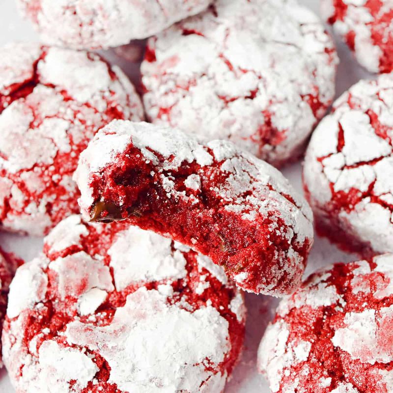 Red Velvet Crinkle Cookies – 2010s