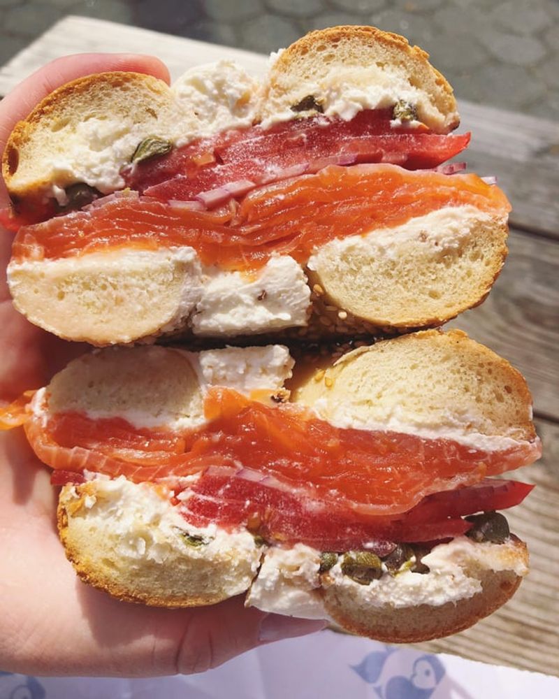 New York: The New Yorker Breakfast At Russ & Daughters Cafe