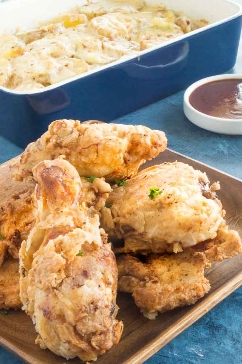 Crispy Fried Chicken That Stays Crunchy