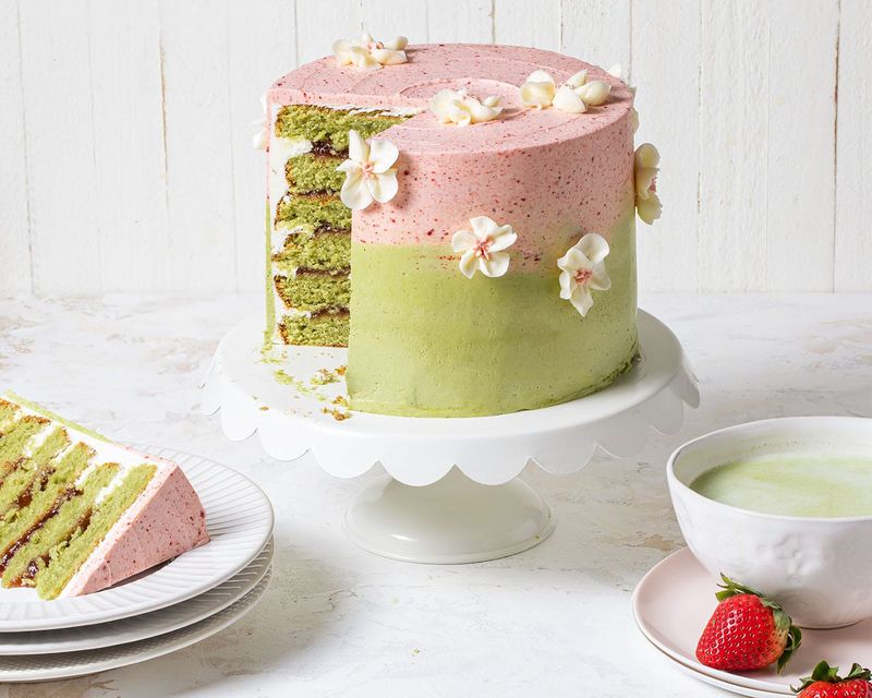 Strawberry Matcha Cake With Buttercream