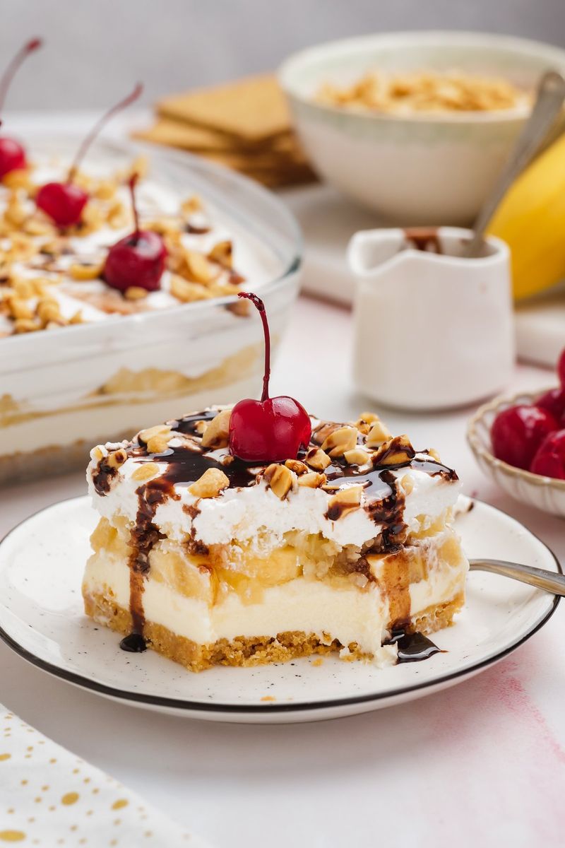 No-Bake Banana Split Bars