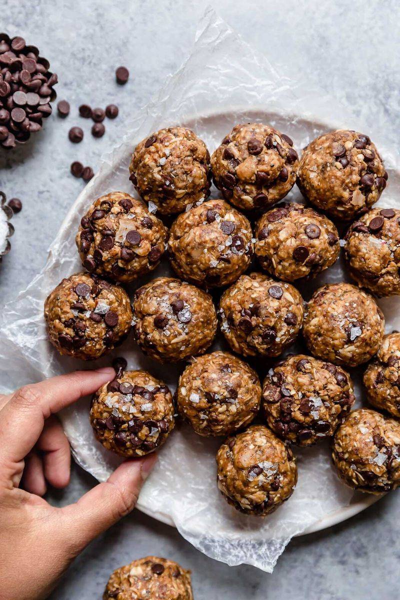 No-Bake Energy Bites
