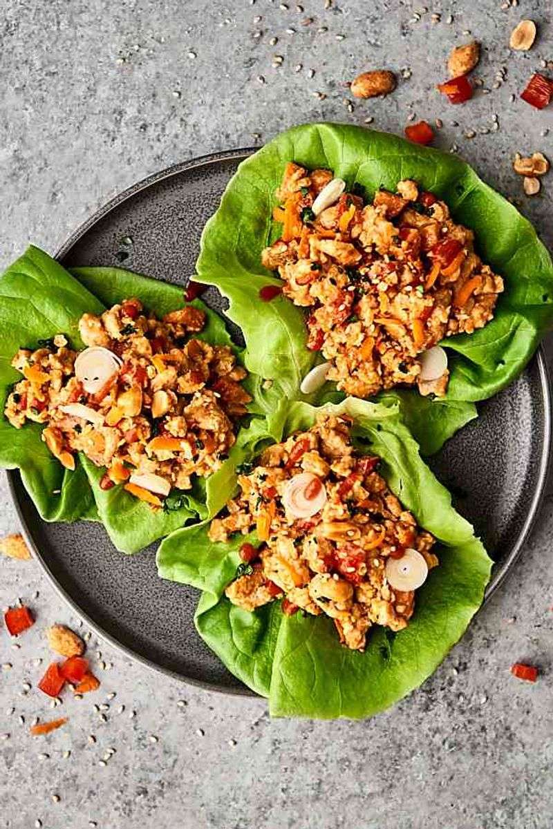 Spicy Peanut Chicken Lettuce Wraps