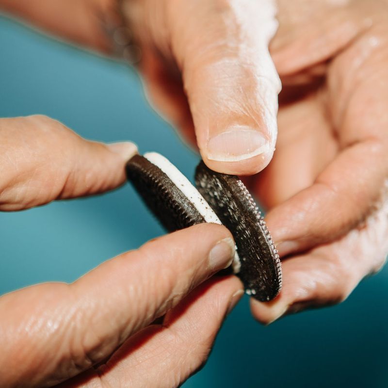 Oreos: Twist And Dunk