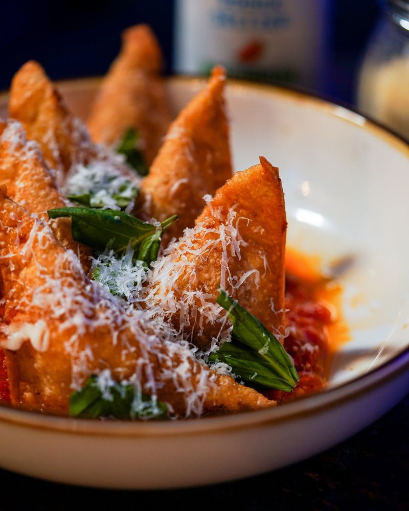 Crispy Pizza Wontons
