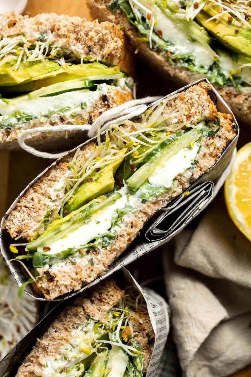 Green Goddess Breakfast Pita